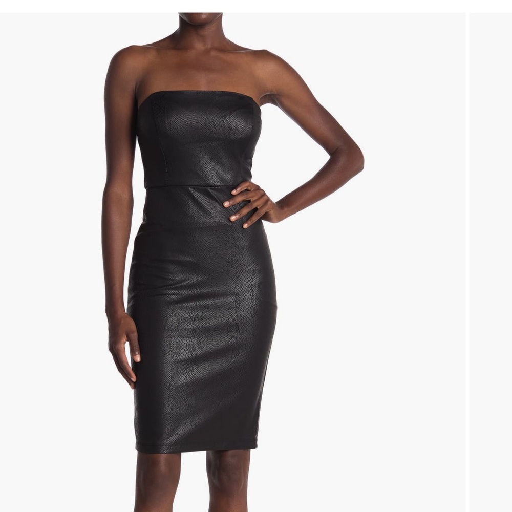 Rare Bebe foiled strapless dress. SEXY